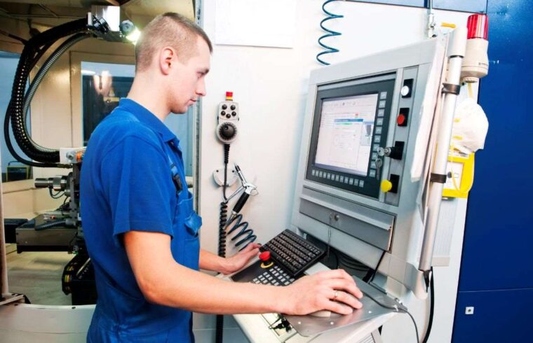 operatore cnc lombardia
